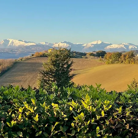 Country Houses With Pool In Le Marche *