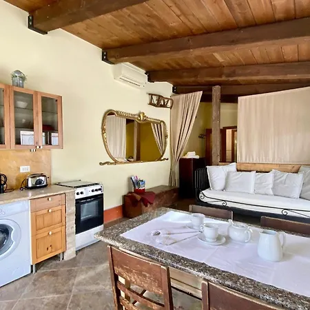 Country Houses With Pool In Le Marche * Ponzano di Fermo