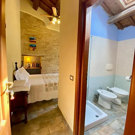 Country Houses With Pool In Le Marche